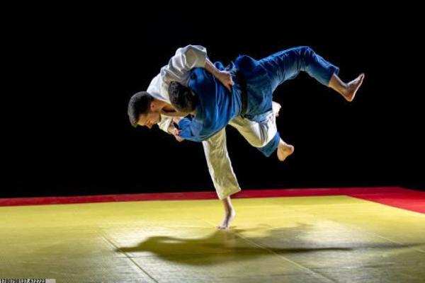 小学五年级体育考试评分标准及技巧(图1)